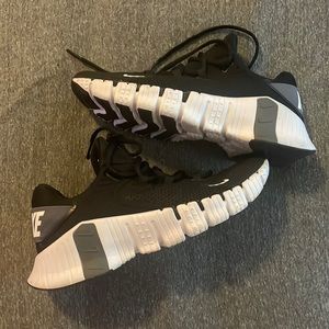 Nike Metcons - Size 8